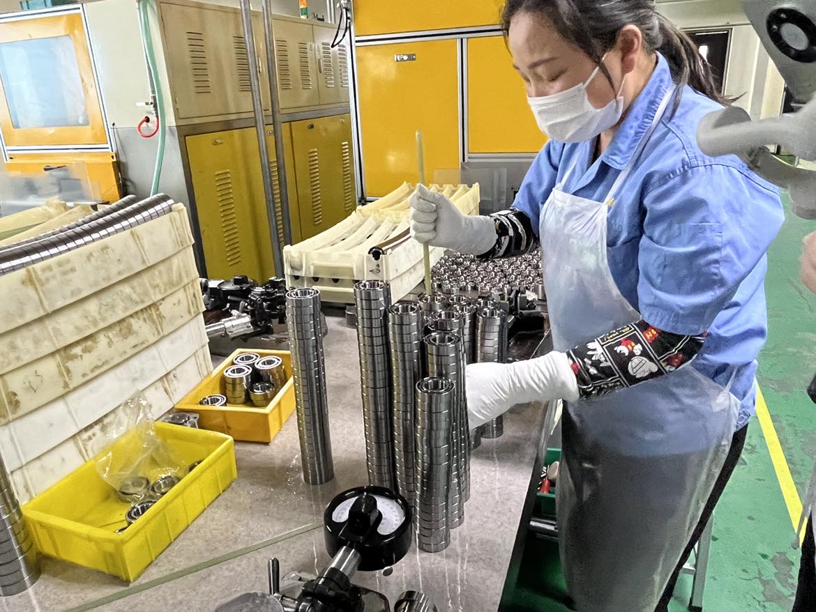 關于磨床主軸軸承溫升的影響及注意事項！