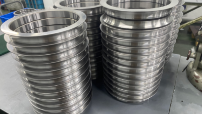 挖掘機軸承嘎吱響怎么辦？為什么會嘎吱響？